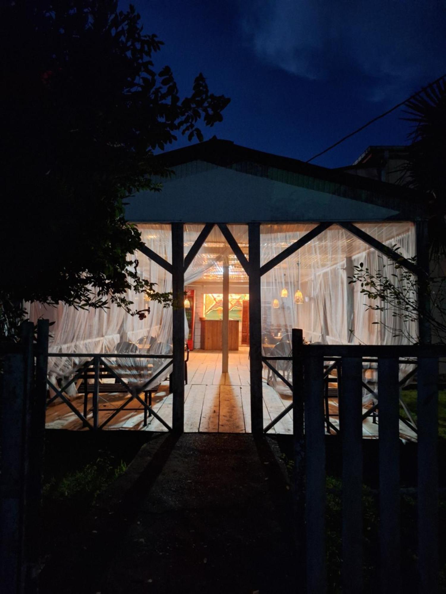 Nika Inn Kobuleti Extérieur photo