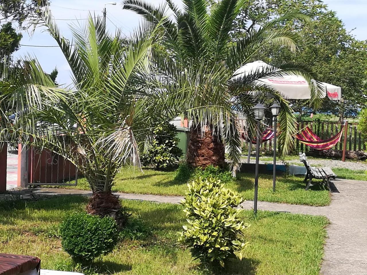 Nika Inn Kobuleti Extérieur photo